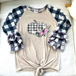 ADORABLE 🎃 pumpkin shirt, 8 & 10